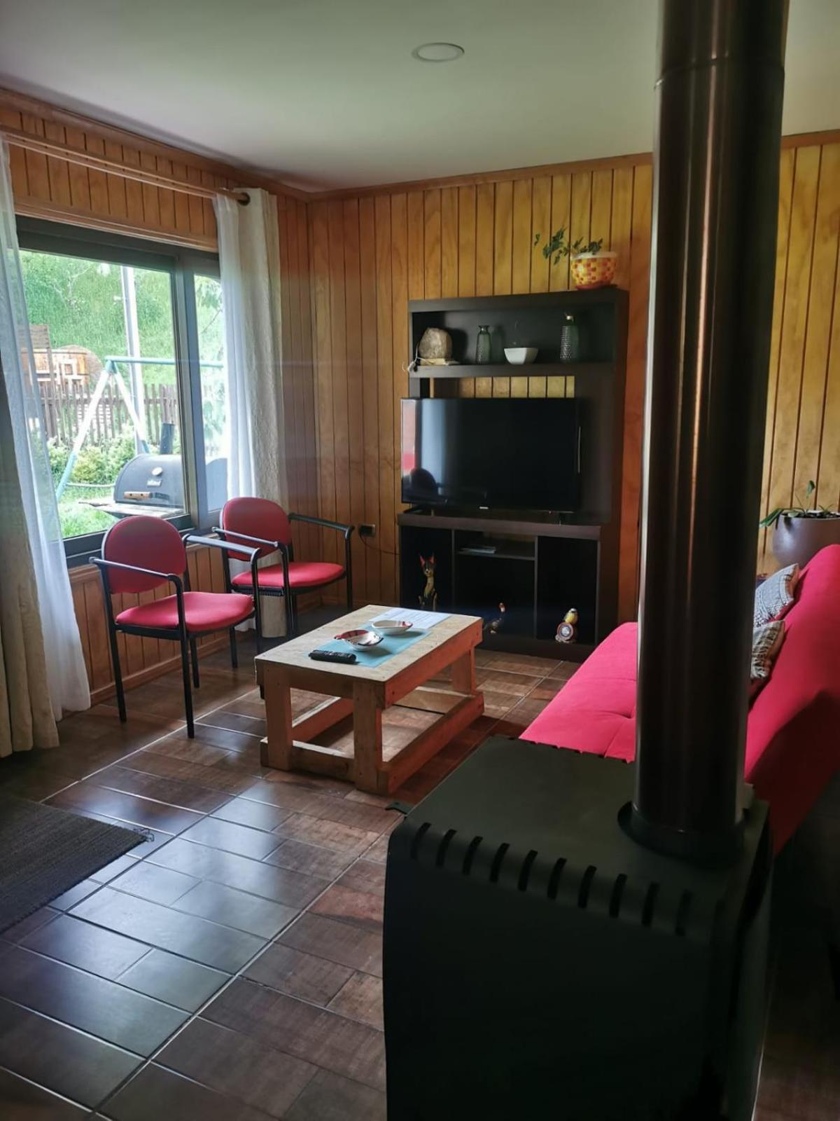 Borde Rio Coyhaique Cabana Y Tinaja Exterior foto
